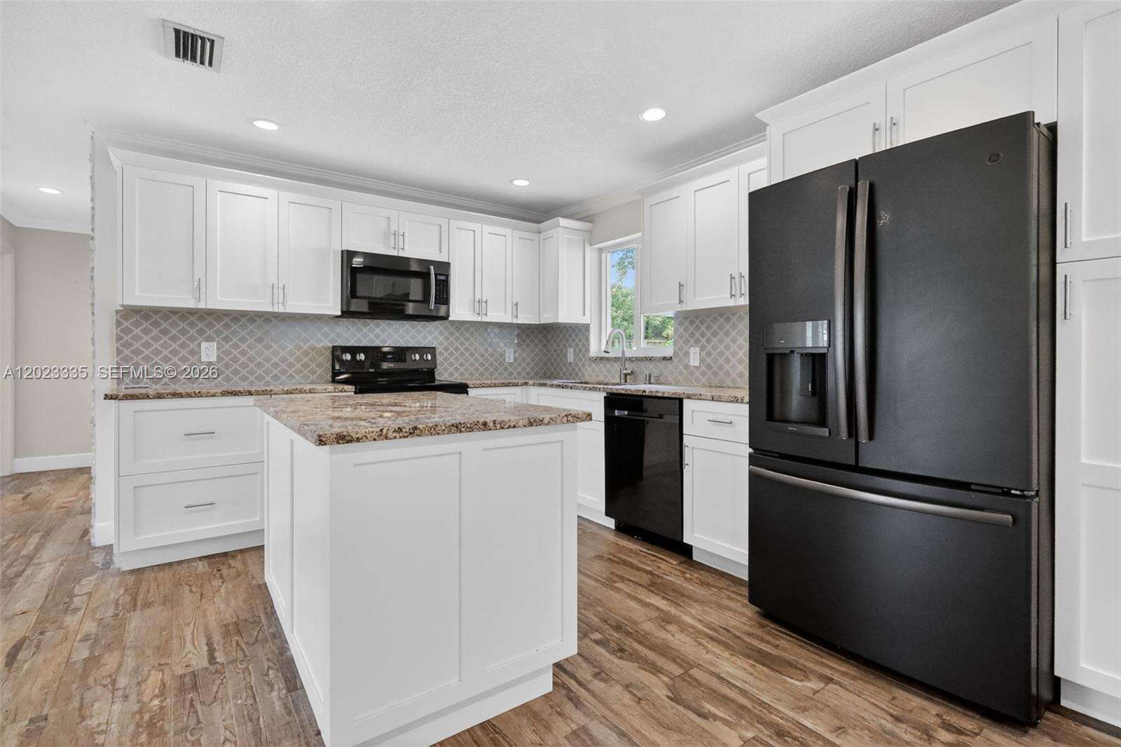 2030 57th Ter, Hollywood, FL 33021 - For Sale photo 6