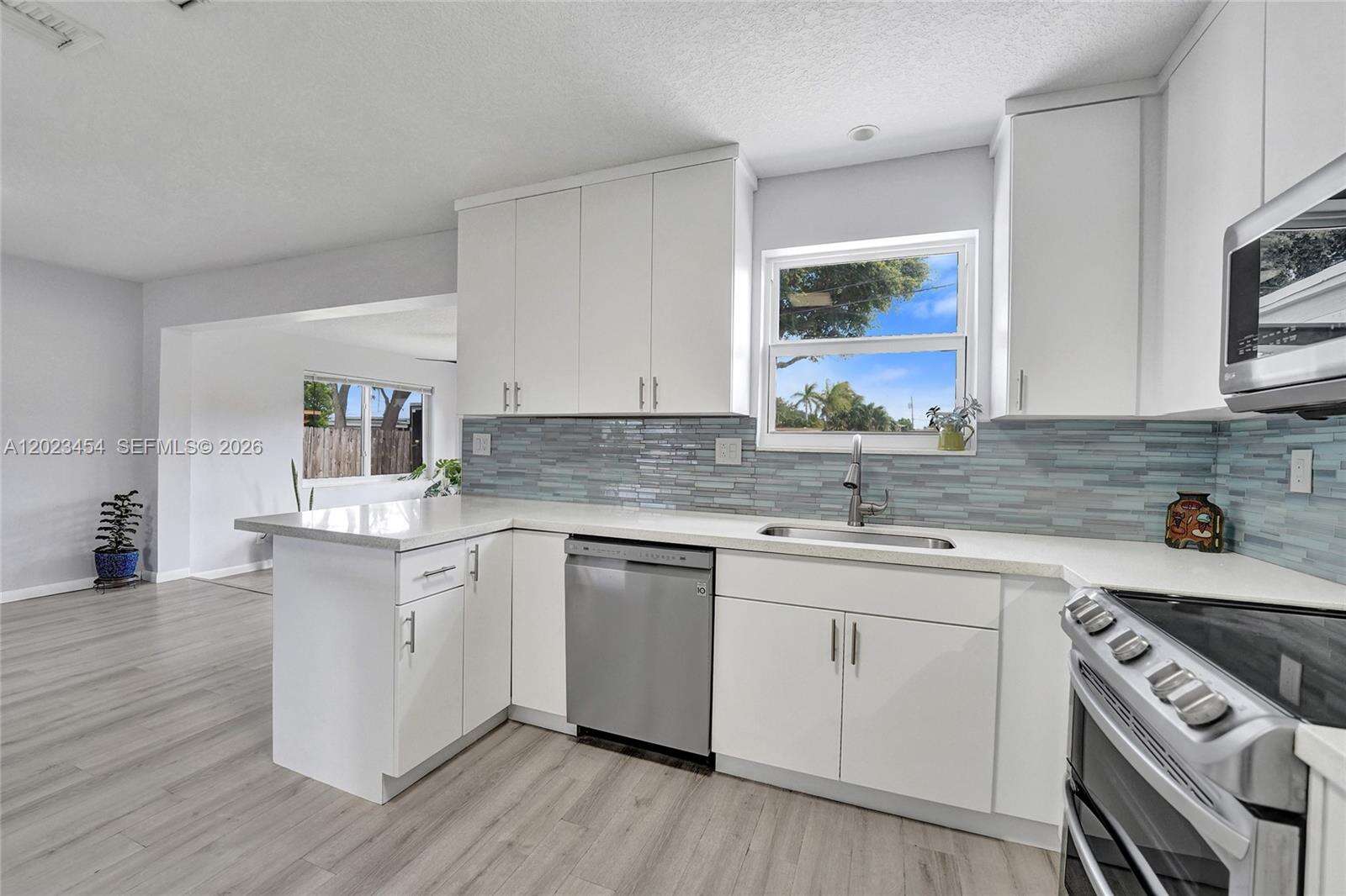 3234 Roosevelt St, Hollywood, FL 33021 - For Sale photo 9