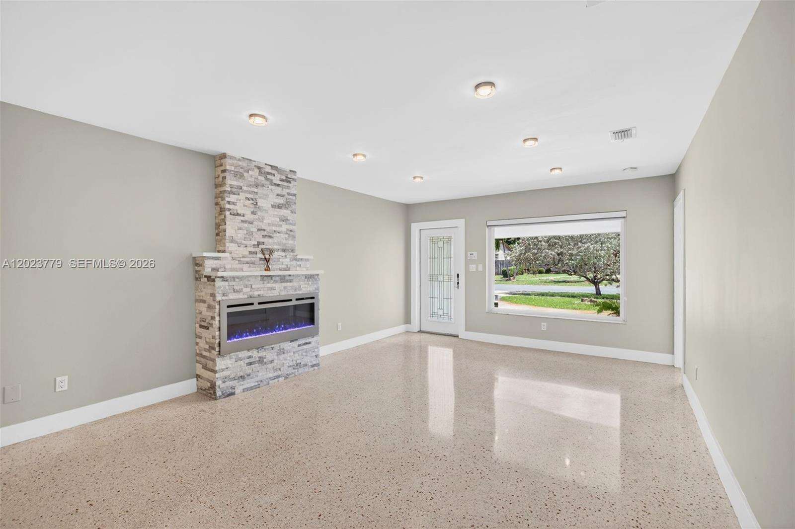 709 9th Ct, Hallandale Beach, FL 33009 - For Sale photo 13