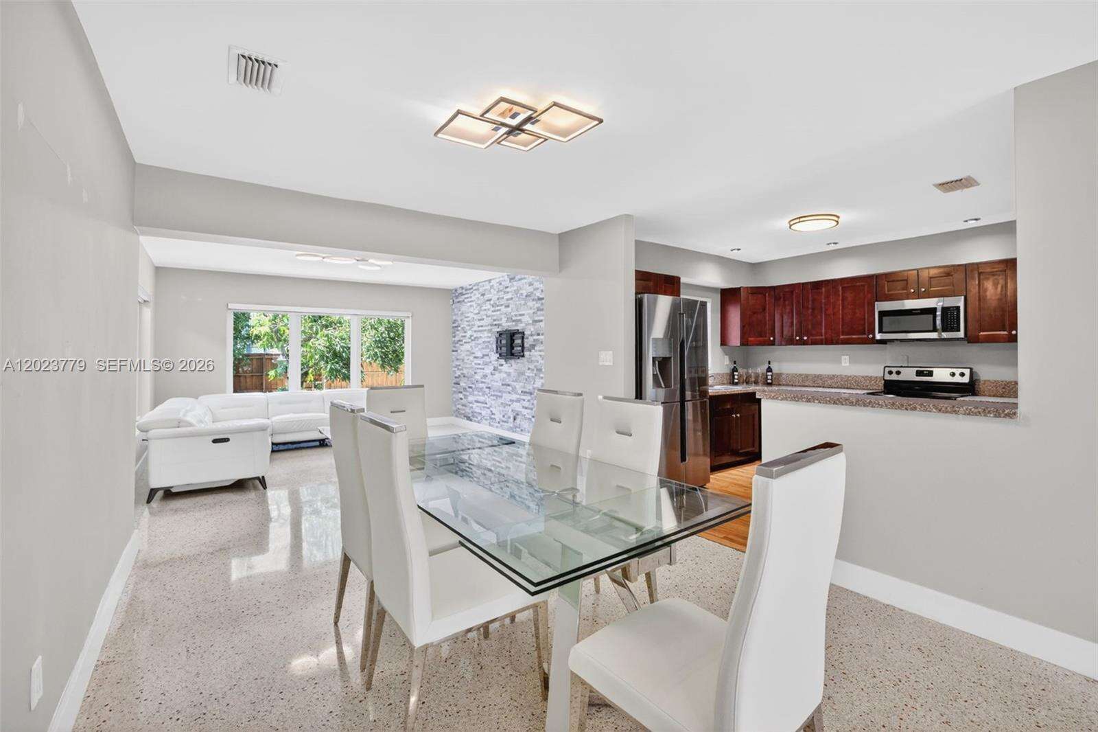 709 9th Ct, Hallandale Beach, FL 33009 - For Sale photo 15