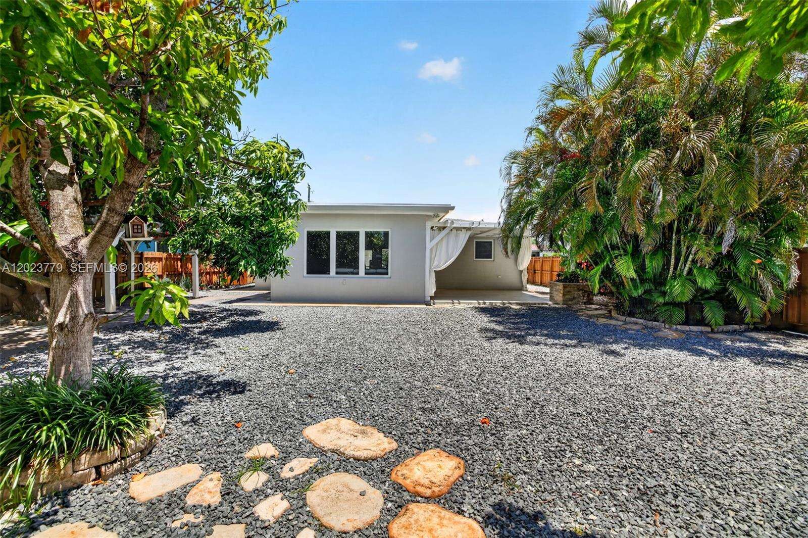 709 9th Ct, Hallandale Beach, FL 33009 - For Sale photo 43