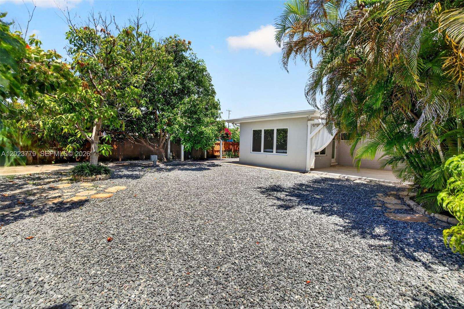 709 9th Ct, Hallandale Beach, FL 33009 - For Sale photo 44
