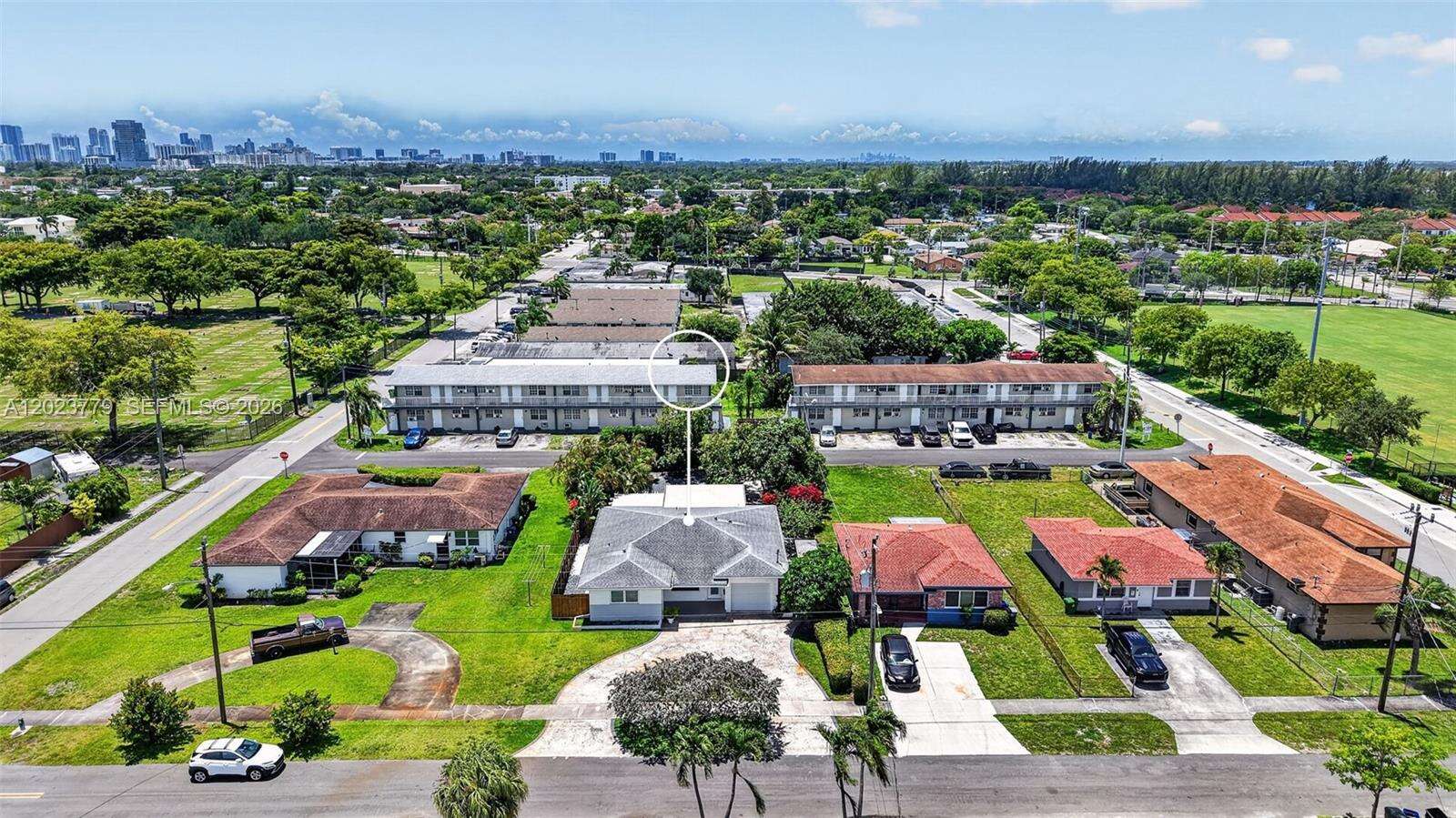 709 9th Ct, Hallandale Beach, FL 33009 - For Sale photo 51