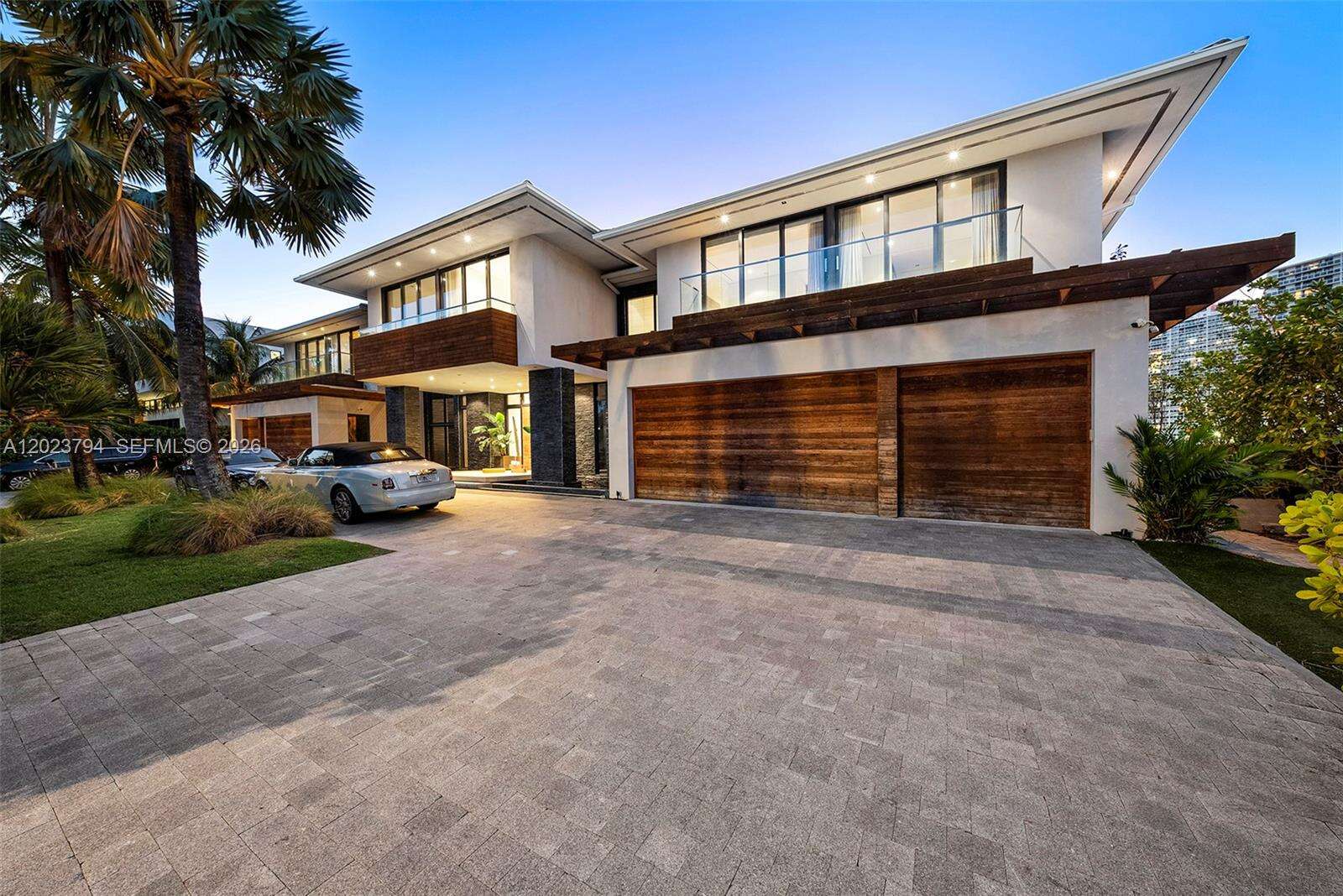 385 Centre Is, Golden Beach, FL 33160 - For Sale photo 8
