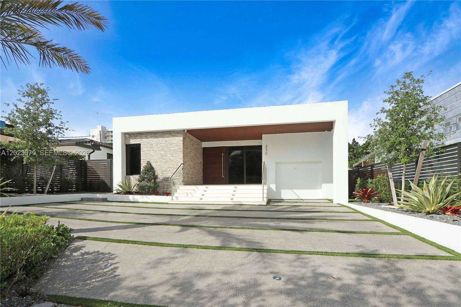 330 19th Rd, Miami, FL 33129 - For Sale photo 2