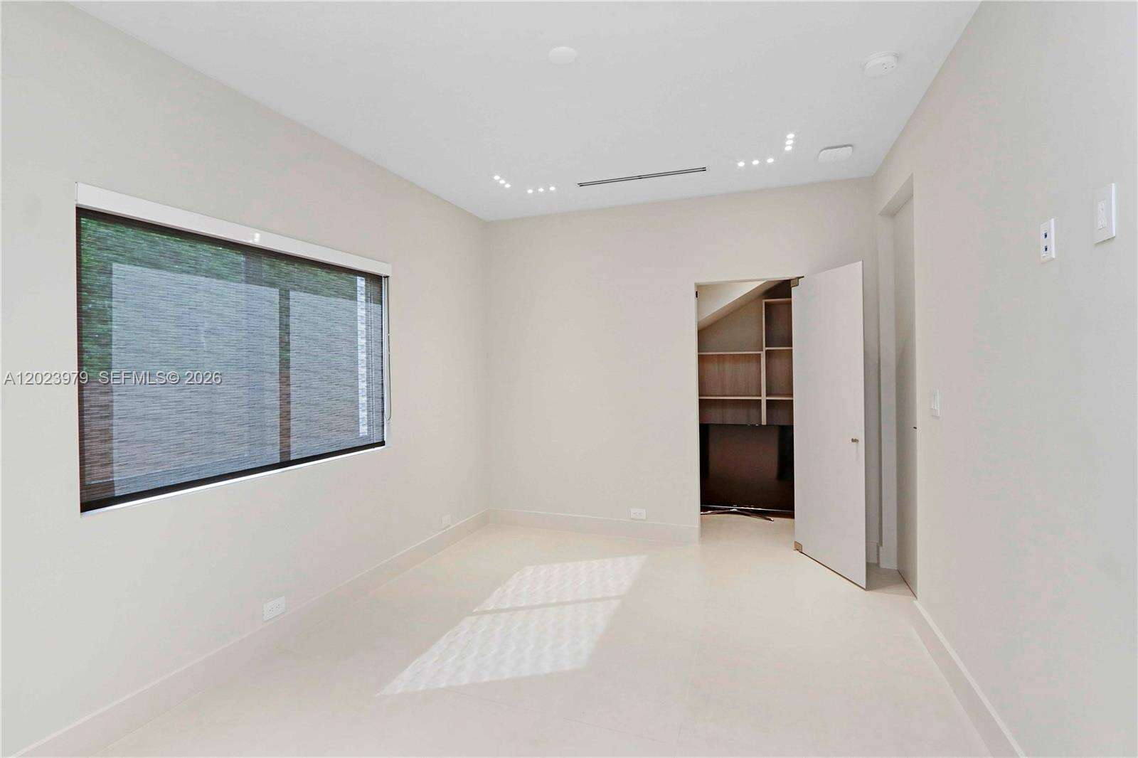 330 19th Rd, Miami, FL 33129 - For Sale photo 30