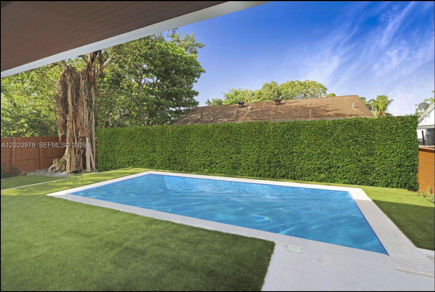 330 19th Rd, Miami, FL 33129 - For Sale photo 5