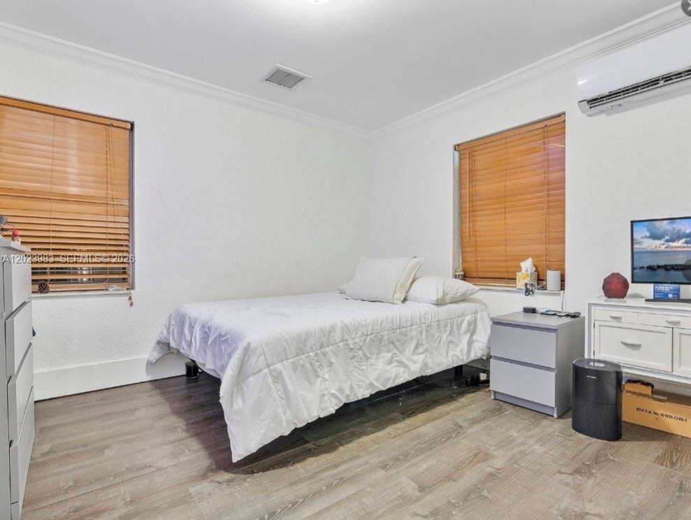 Hollywood, FL 33019 - For Sale photo 18
