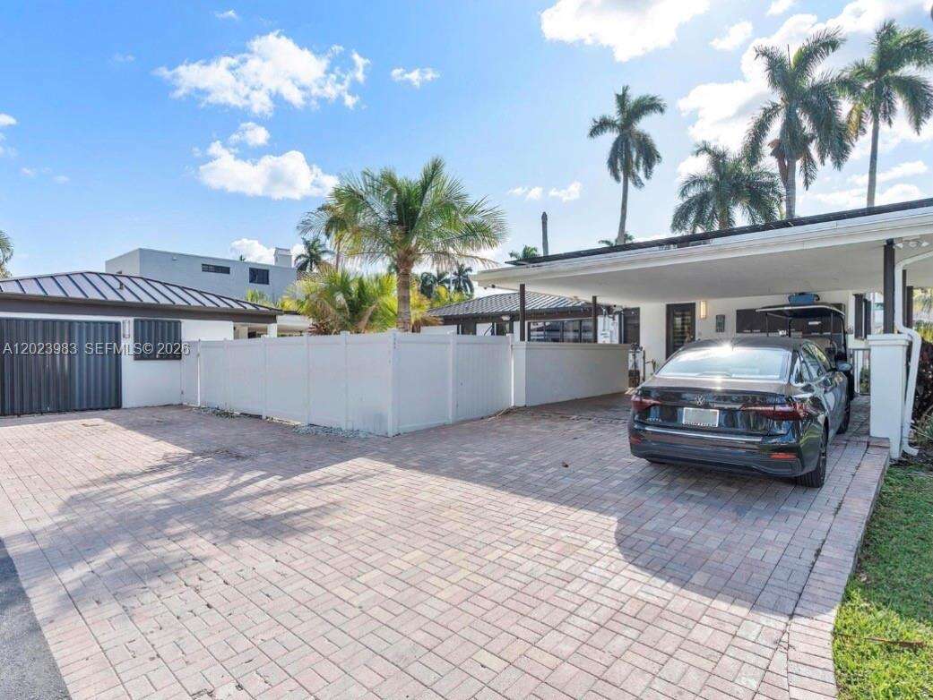 Hollywood, FL 33019 - For Sale photo 29