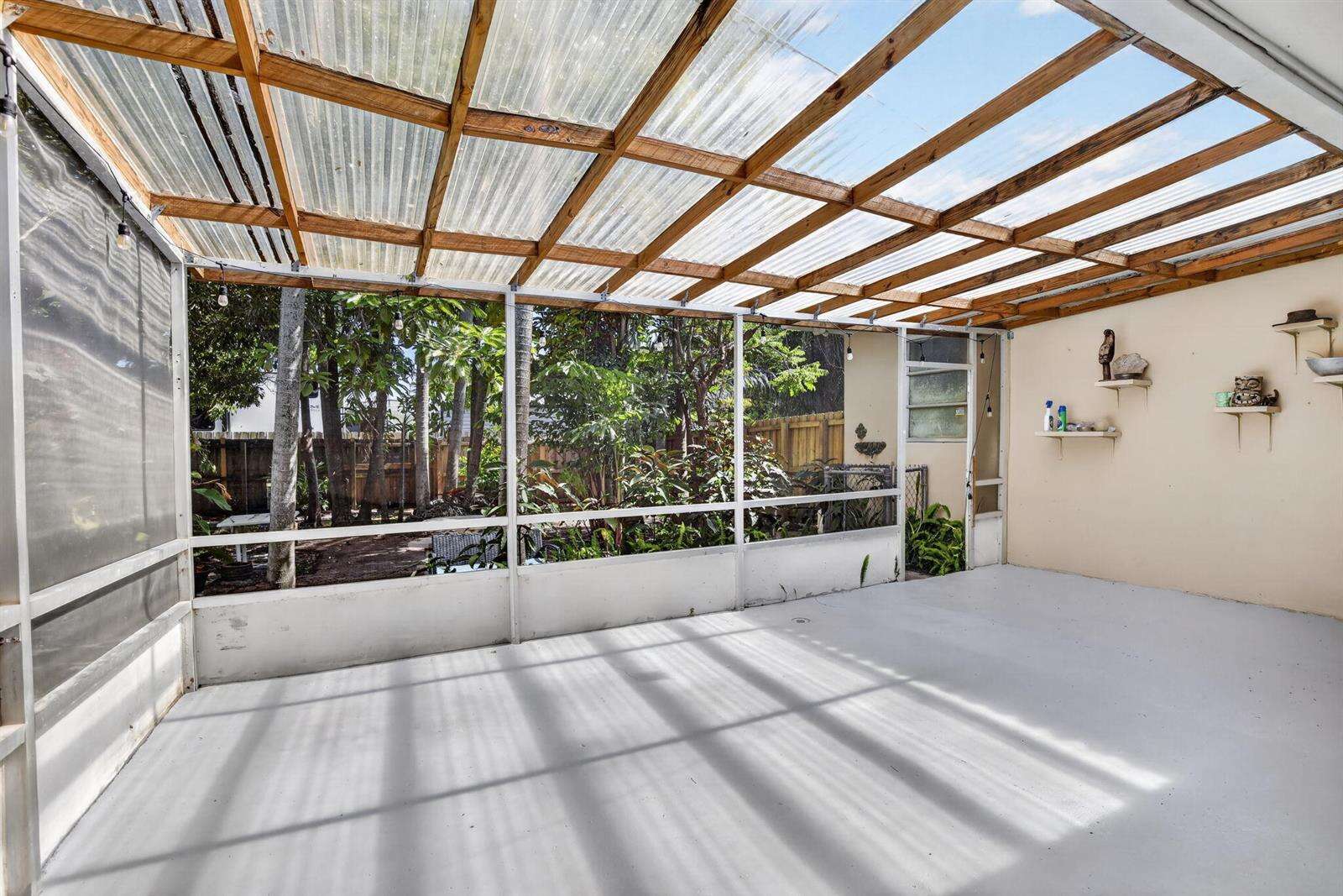 742 Hollywood, Hollywood, FL 33019 - For Sale photo 31