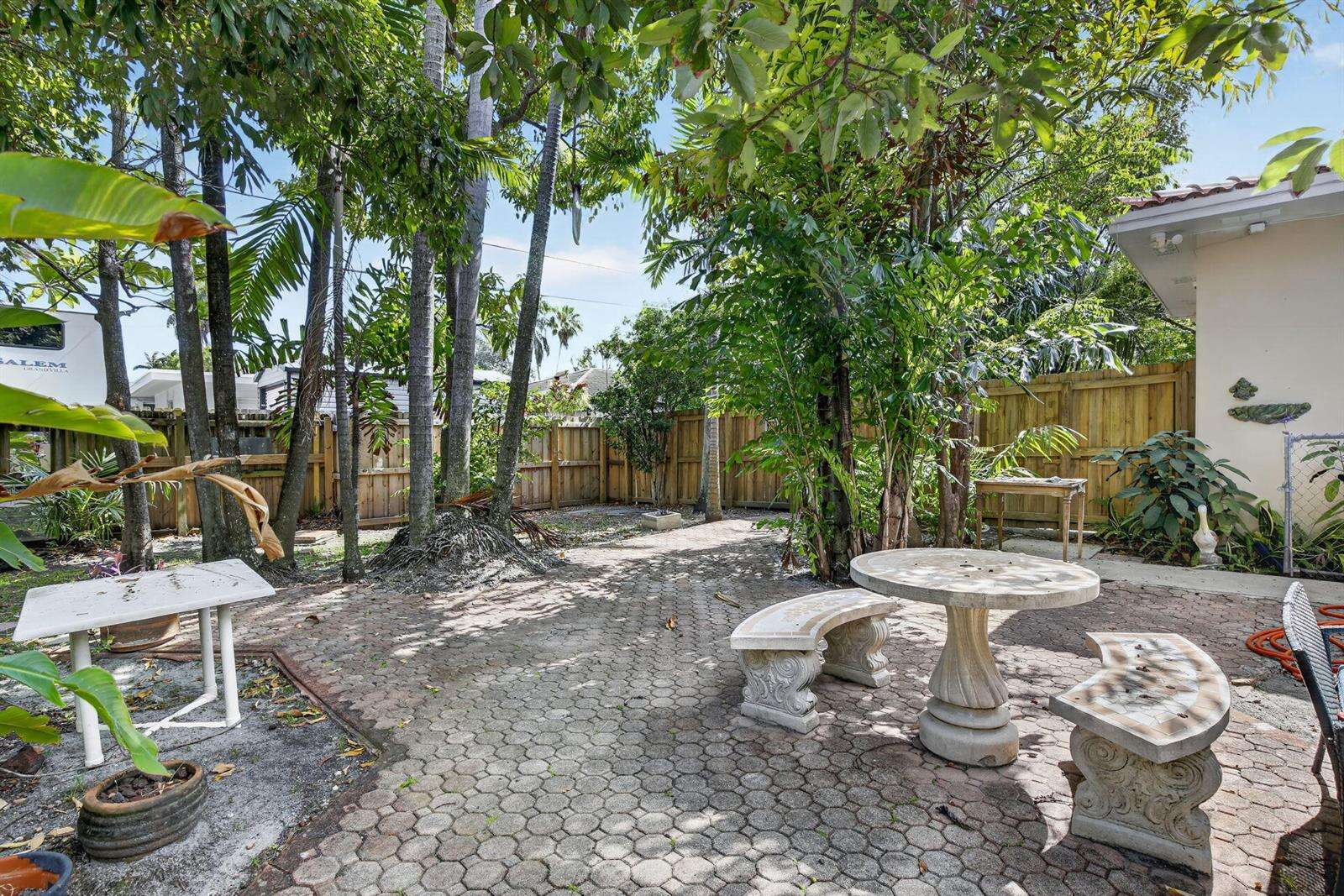 742 Hollywood, Hollywood, FL 33019 - For Sale photo 36