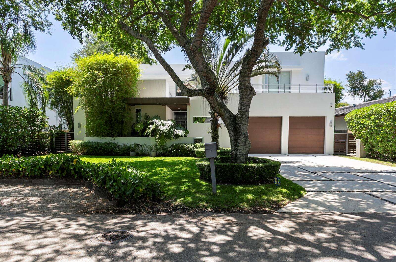 7700 53rd, Miami, FL 33143 - For Sale photo 2