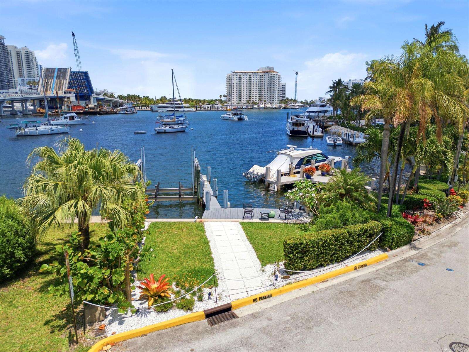 325 Poinciana, Fort Lauderdale, FL 33301 - For Sale photo 2