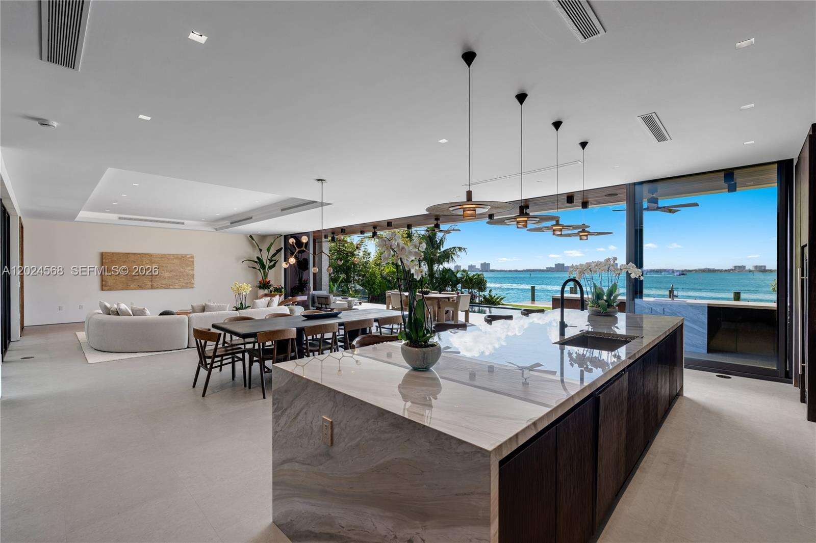 857 Shore Dr, Miami Beach, FL 33141 - For Sale photo 6