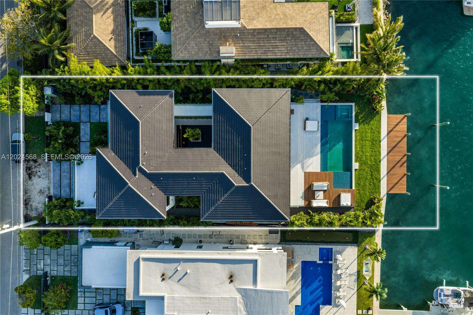 857 Shore Dr, Miami Beach, FL 33141 - For Sale photo 56