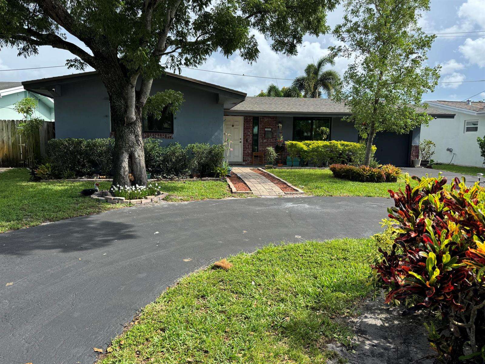 8780 11th, Pembroke Pines, FL 33024 - Pending Sale photo 1