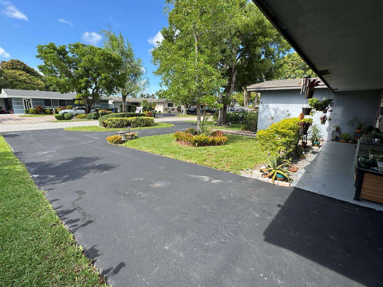 8780 11th, Pembroke Pines, FL 33024 - Pending Sale photo 11