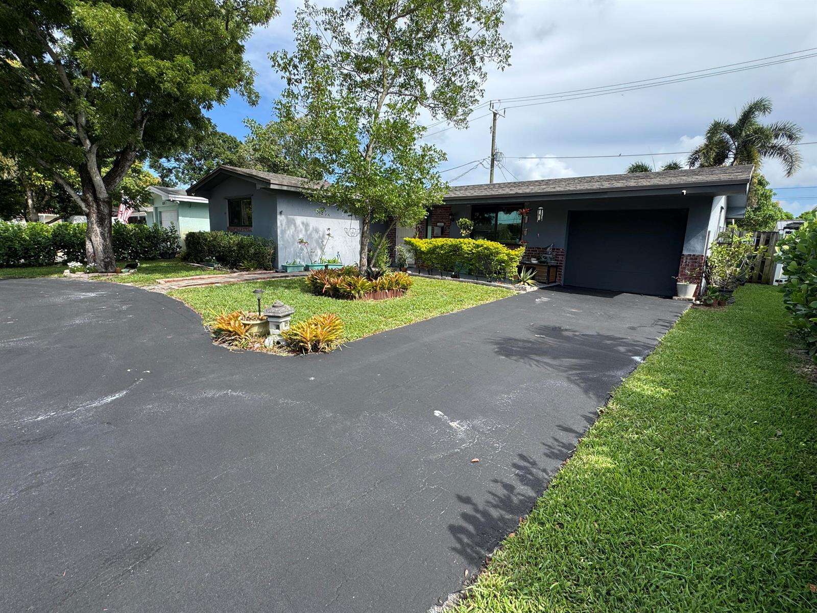 8780 11th, Pembroke Pines, FL 33024 - Pending Sale photo 10