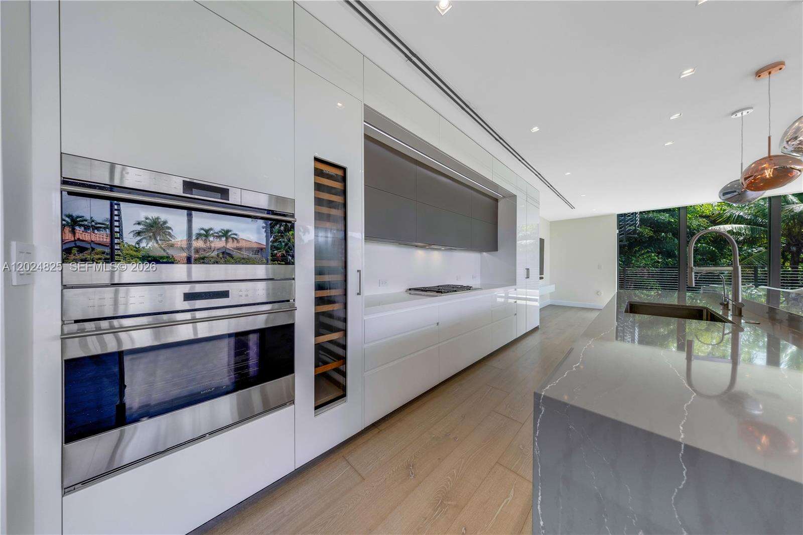 420 Hibiscus Dr, Miami Beach, FL 33139 - For Sale photo 11