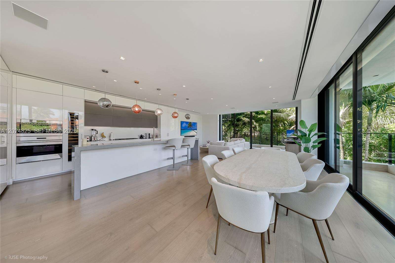 420 Hibiscus Dr, Miami Beach, FL 33139 - For Sale photo 13