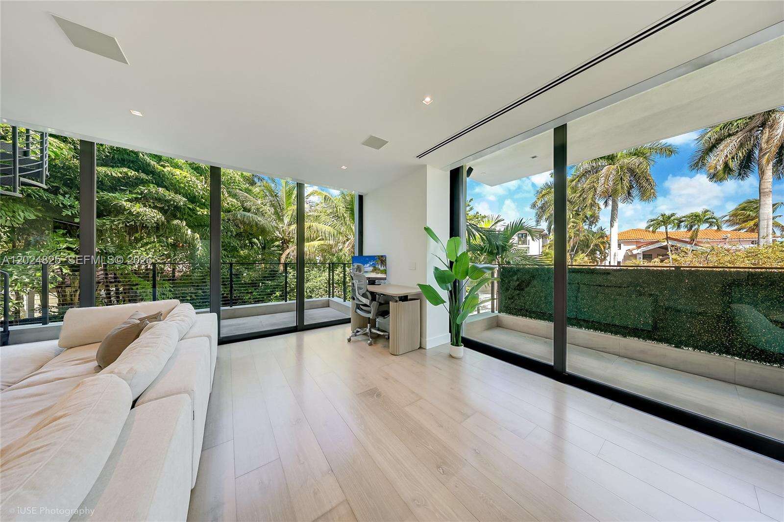 420 Hibiscus Dr, Miami Beach, FL 33139 - For Sale photo 14