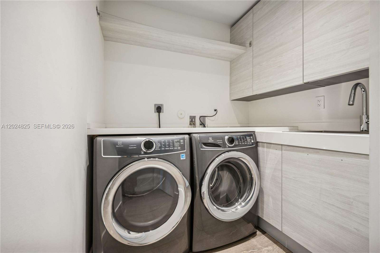 420 Hibiscus Dr, Miami Beach, FL 33139 - For Sale photo 15
