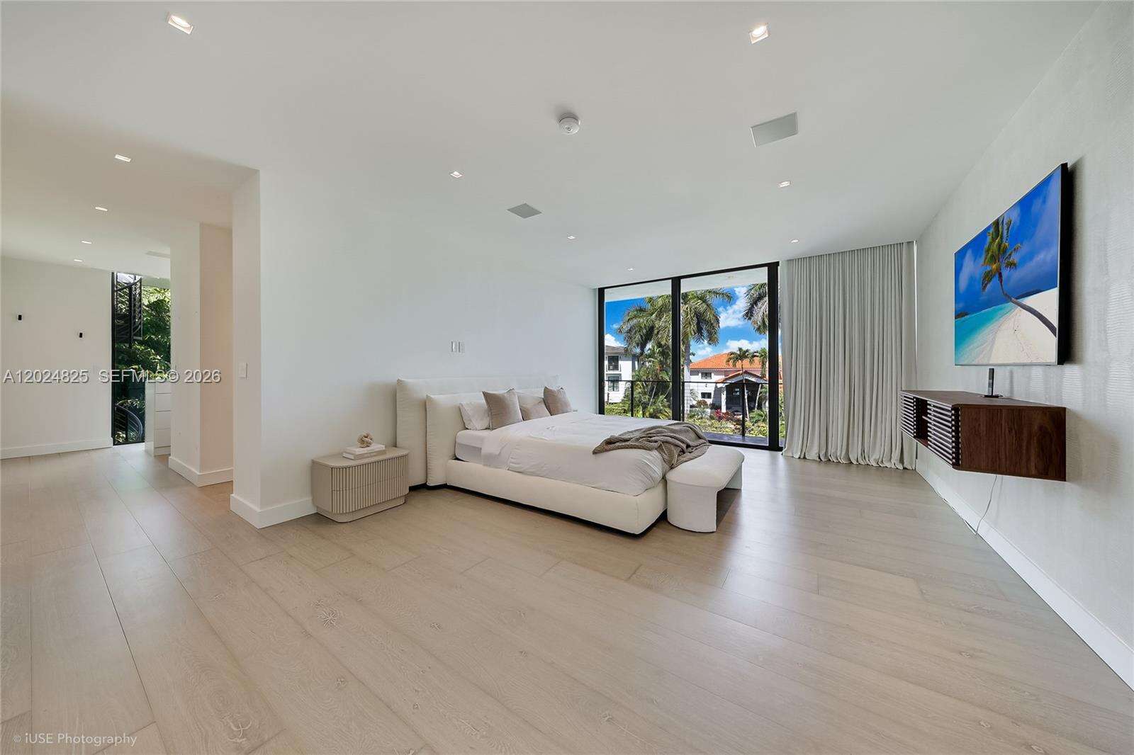 420 Hibiscus Dr, Miami Beach, FL 33139 - For Sale photo 16