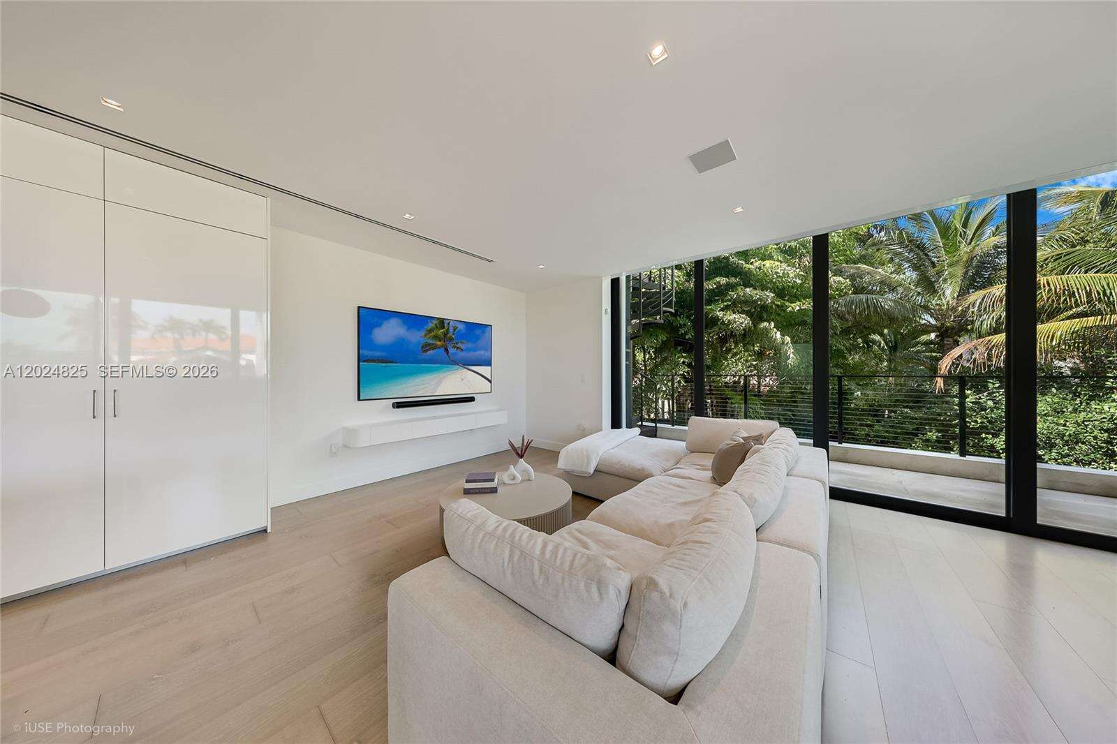420 Hibiscus Dr, Miami Beach, FL 33139 - For Sale photo 8