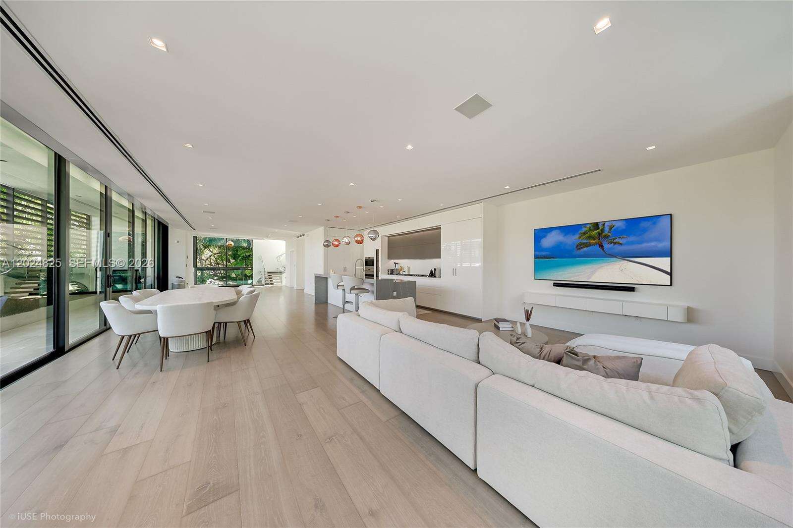 420 Hibiscus Dr, Miami Beach, FL 33139 - For Sale photo 9