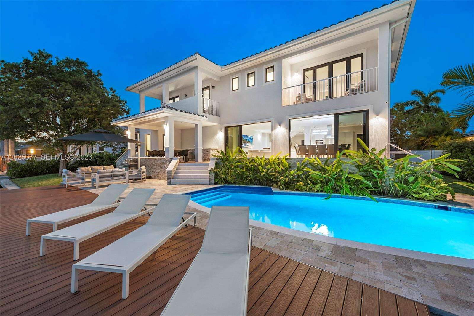 850 Washington St, Hollywood, FL 33019 - For Sale photo 2
