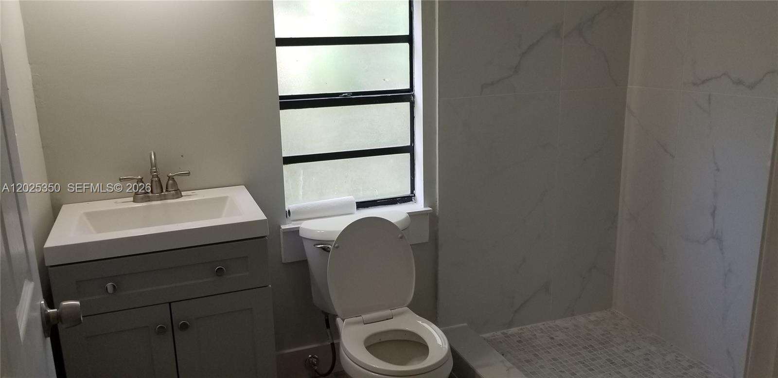2465 184th St, North Miami Beach, FL 33160 - For Sale photo 11