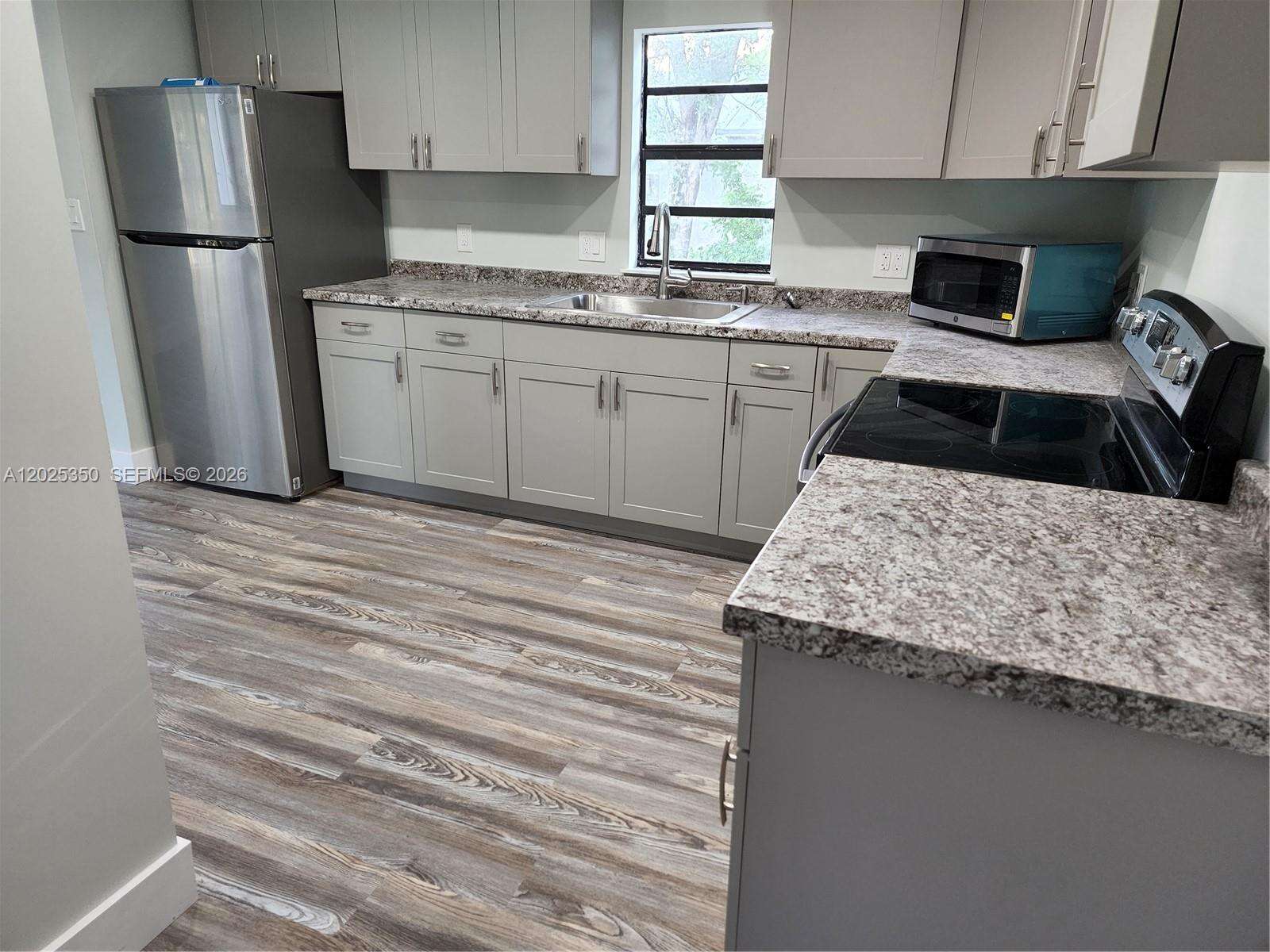 2465 184th St, North Miami Beach, FL 33160 - For Sale photo 18