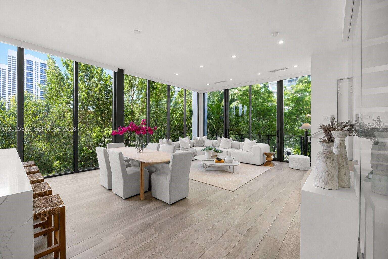 1525 Bay Rd, Miami Beach, FL 33139 - For Sale photo 1