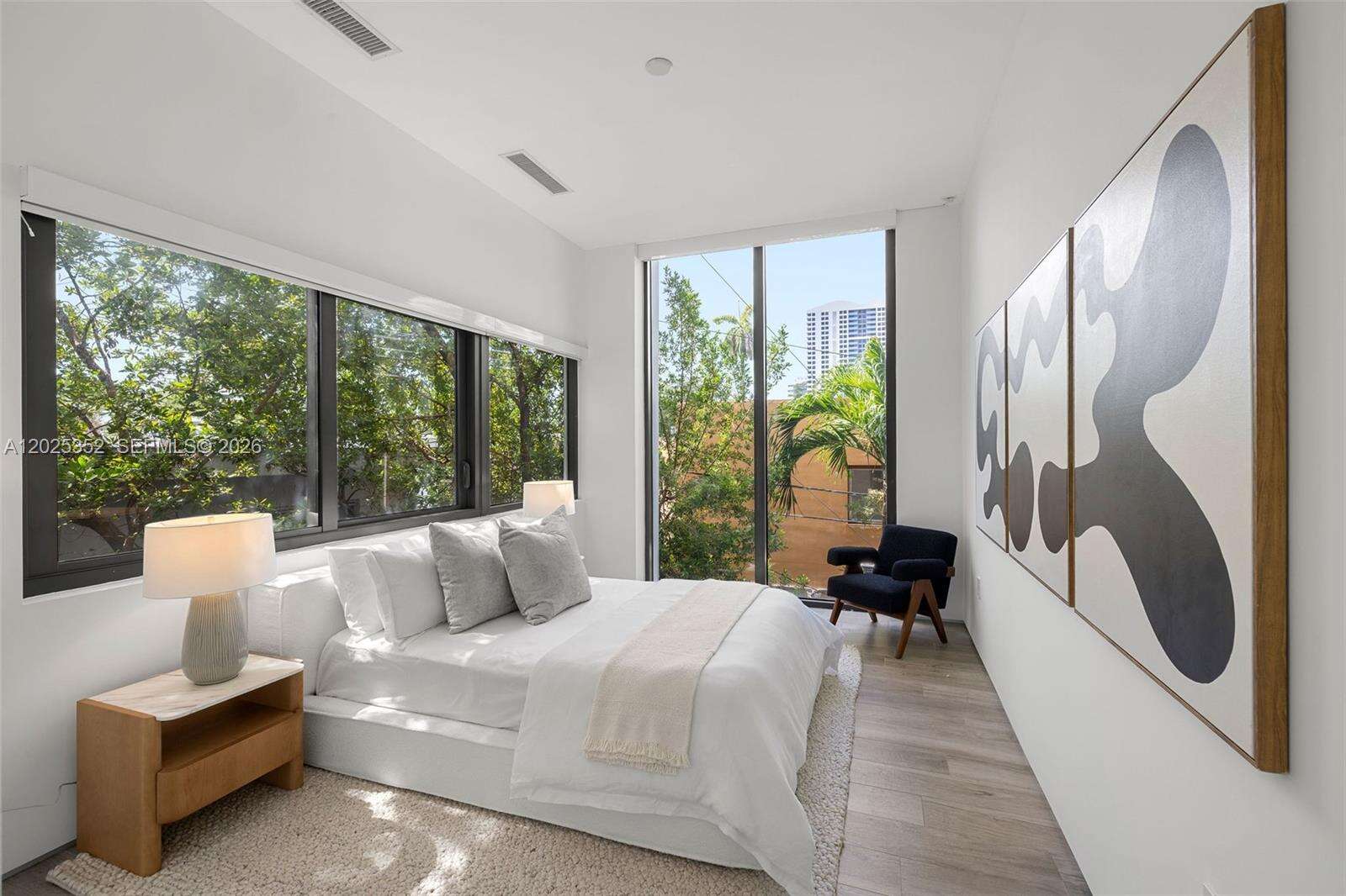 1525 Bay Rd, Miami Beach, FL 33139 - For Sale photo 12