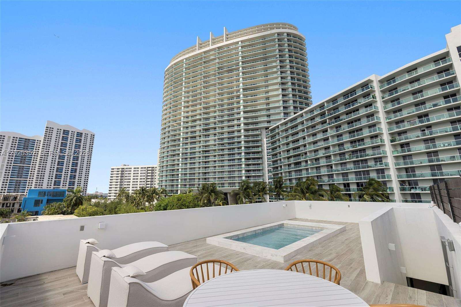 1525 Bay Rd, Miami Beach, FL 33139 - For Sale photo 32