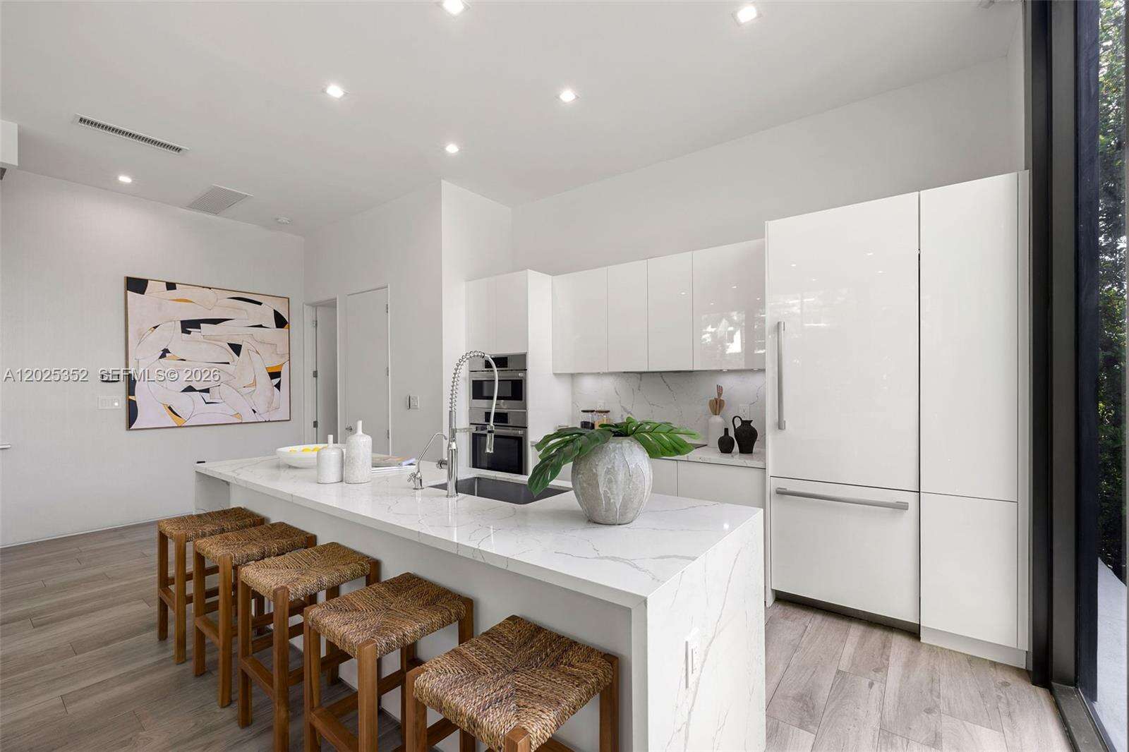 1525 Bay Rd, Miami Beach, FL 33139 - For Sale photo 8