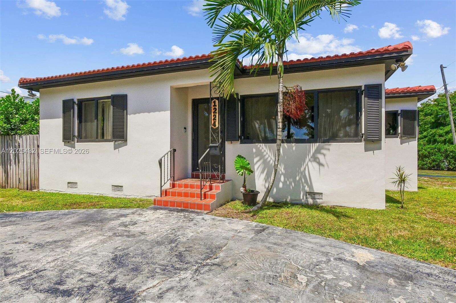 1224 26th Ave, Hollywood, FL 33020 - For Sale photo 1