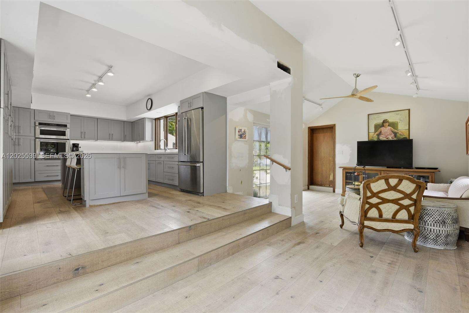 2535 Sunset Dr, Miami Beach, FL 33140 - For Sale photo 10