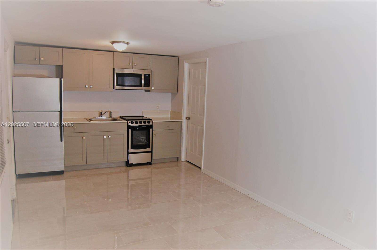 Miami, FL 33133 - For Sale photo 16