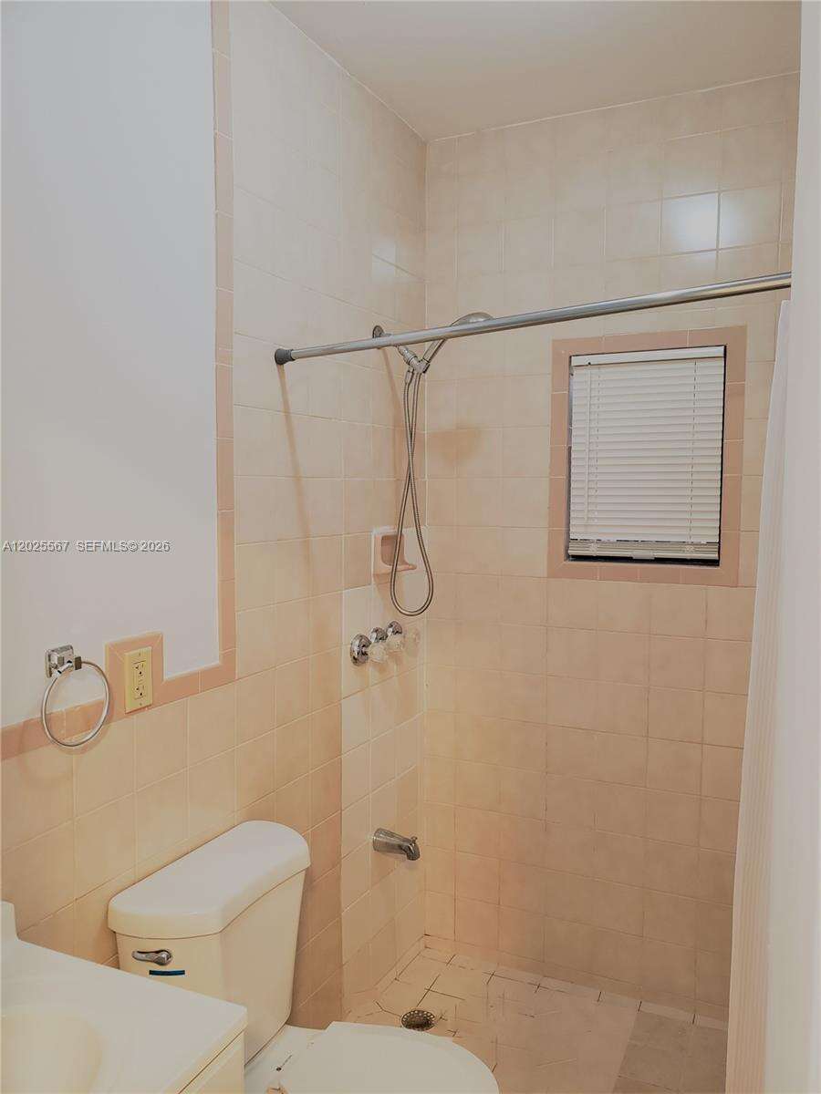 Miami, FL 33133 - For Sale photo 17
