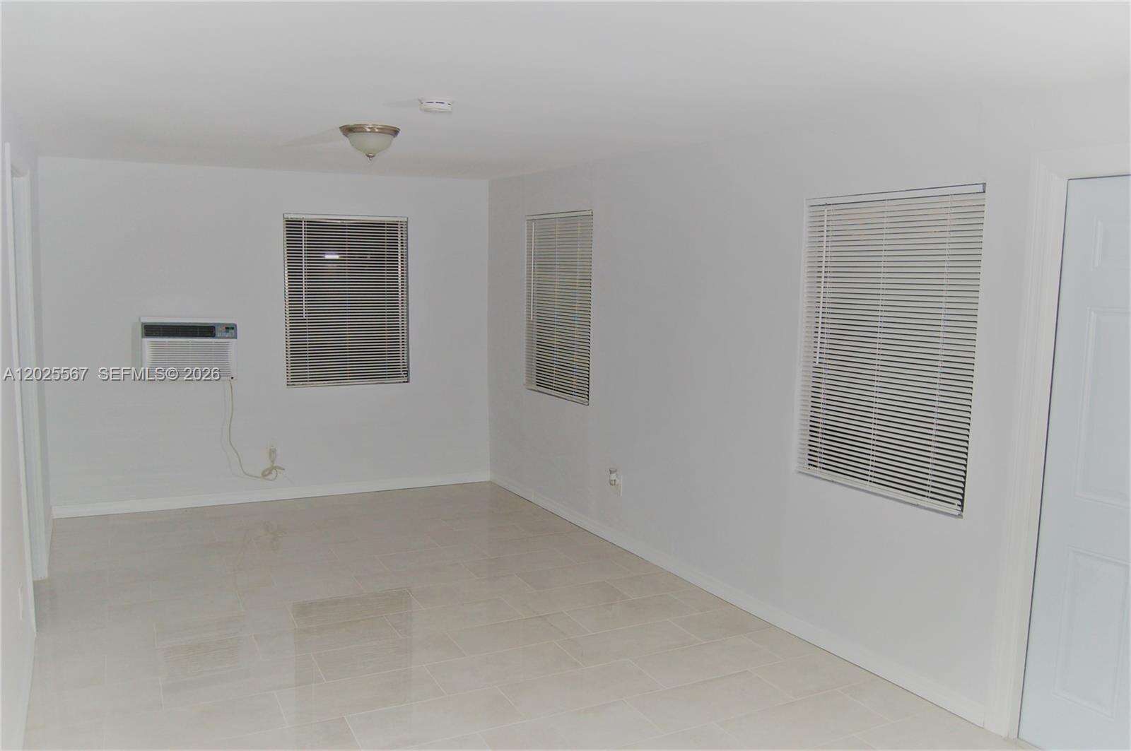 Miami, FL 33133 - For Sale photo 20