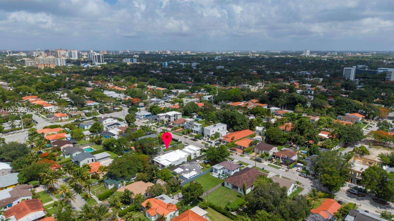 Miami, FL 33133 - For Sale photo 8