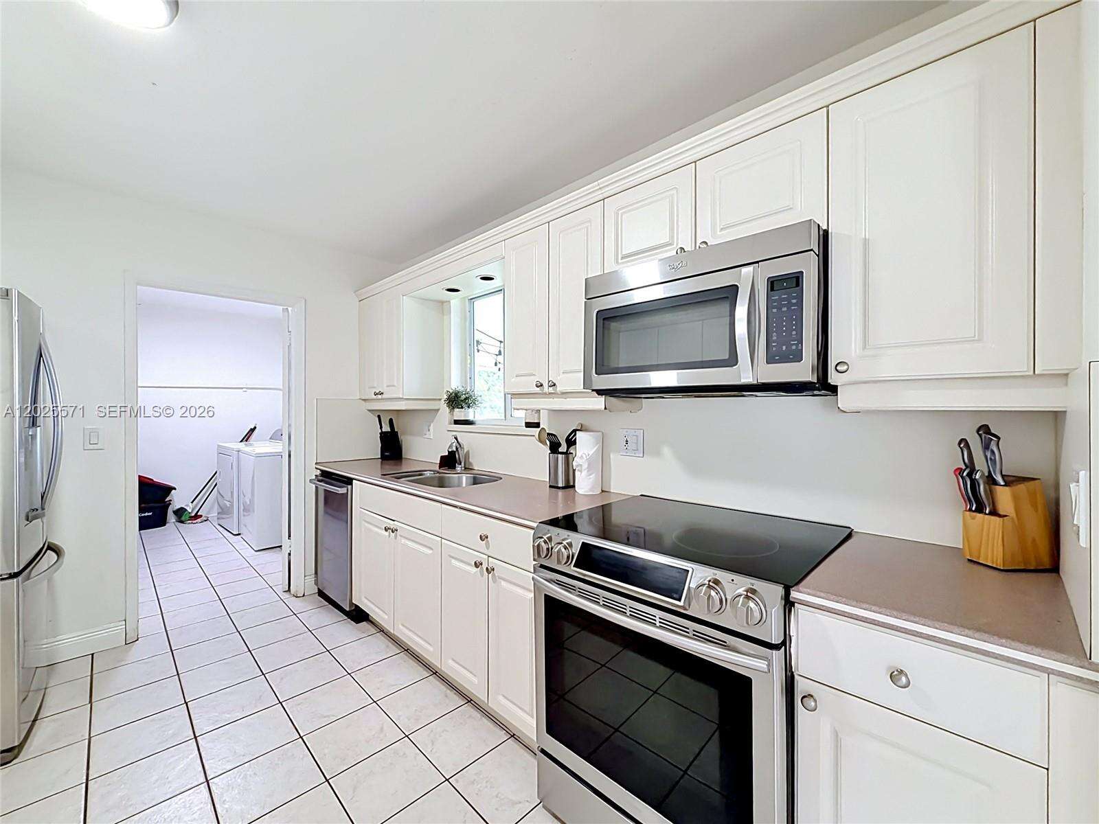 2501 209th Ter, Miami, FL 33180 - For Sale photo 14