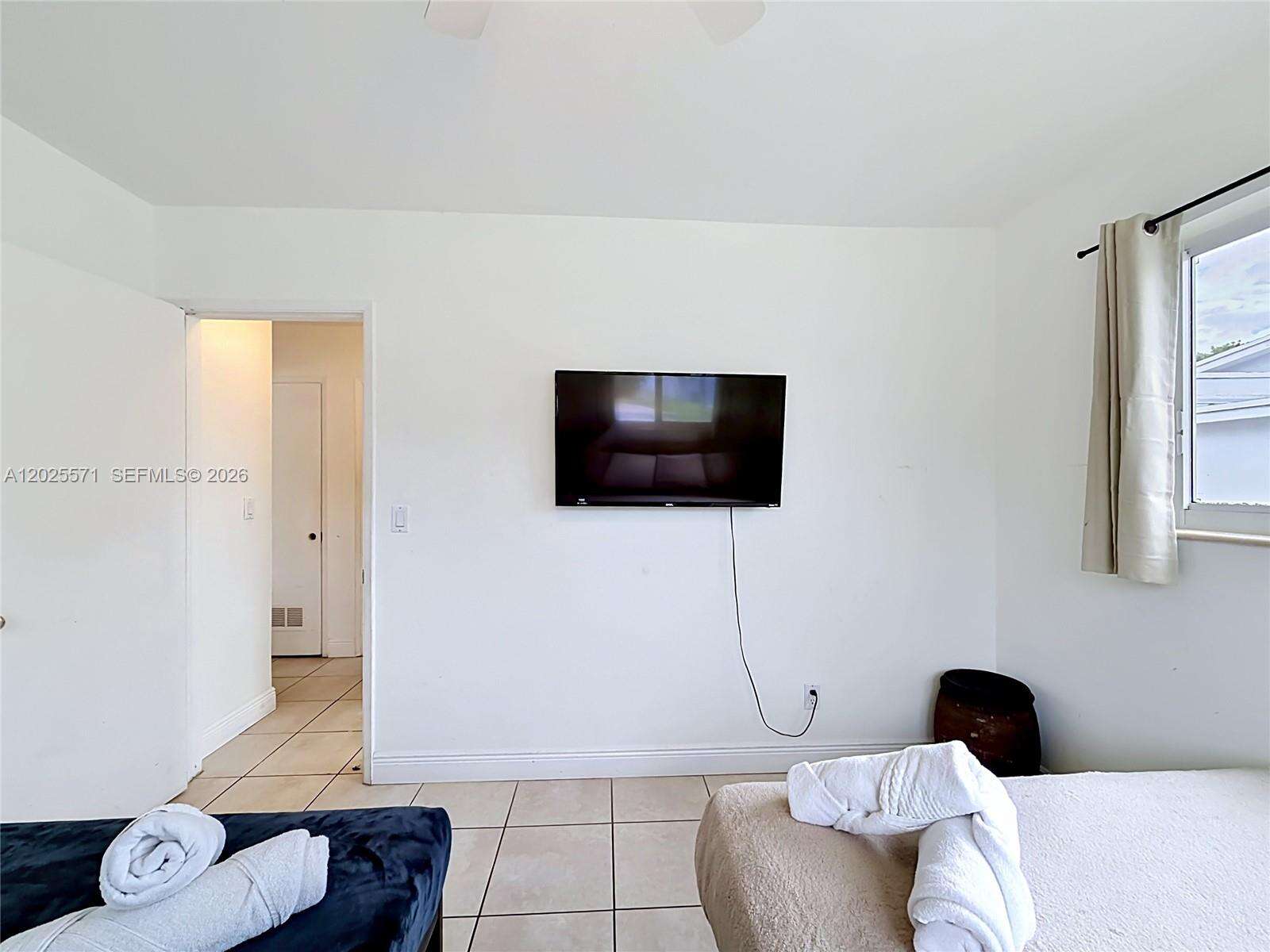 2501 209th Ter, Miami, FL 33180 - For Sale photo 23