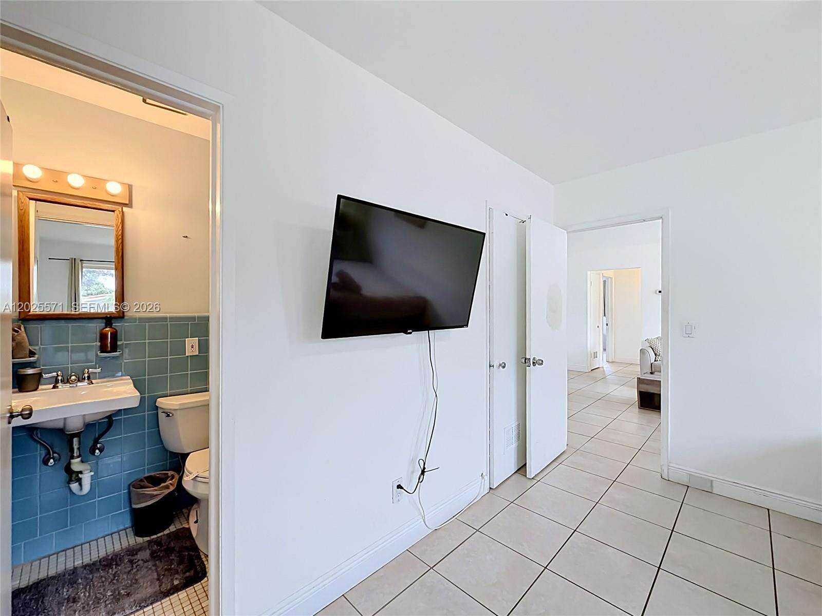 2501 209th Ter, Miami, FL 33180 - For Sale photo 27