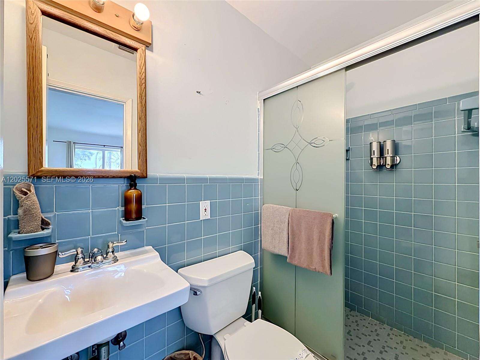 2501 209th Ter, Miami, FL 33180 - For Sale photo 28