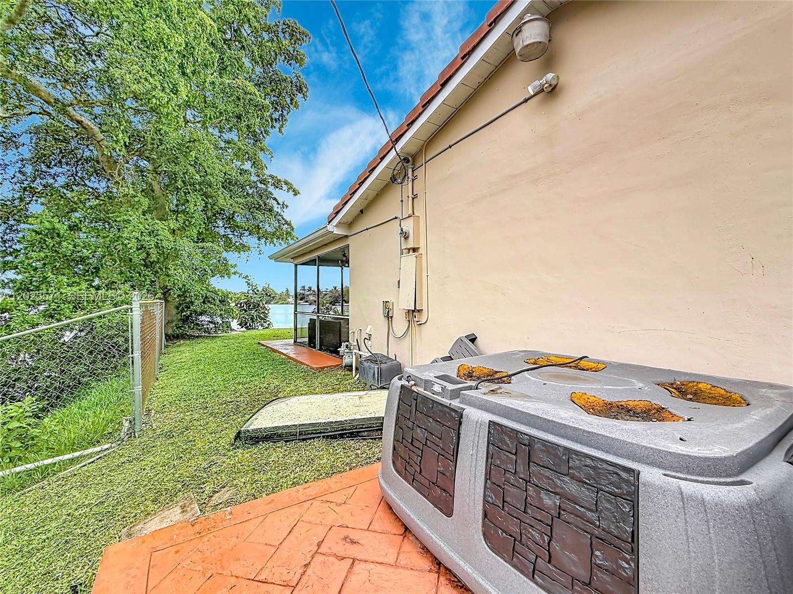 2501 209th Ter, Miami, FL 33180 - For Sale photo 40