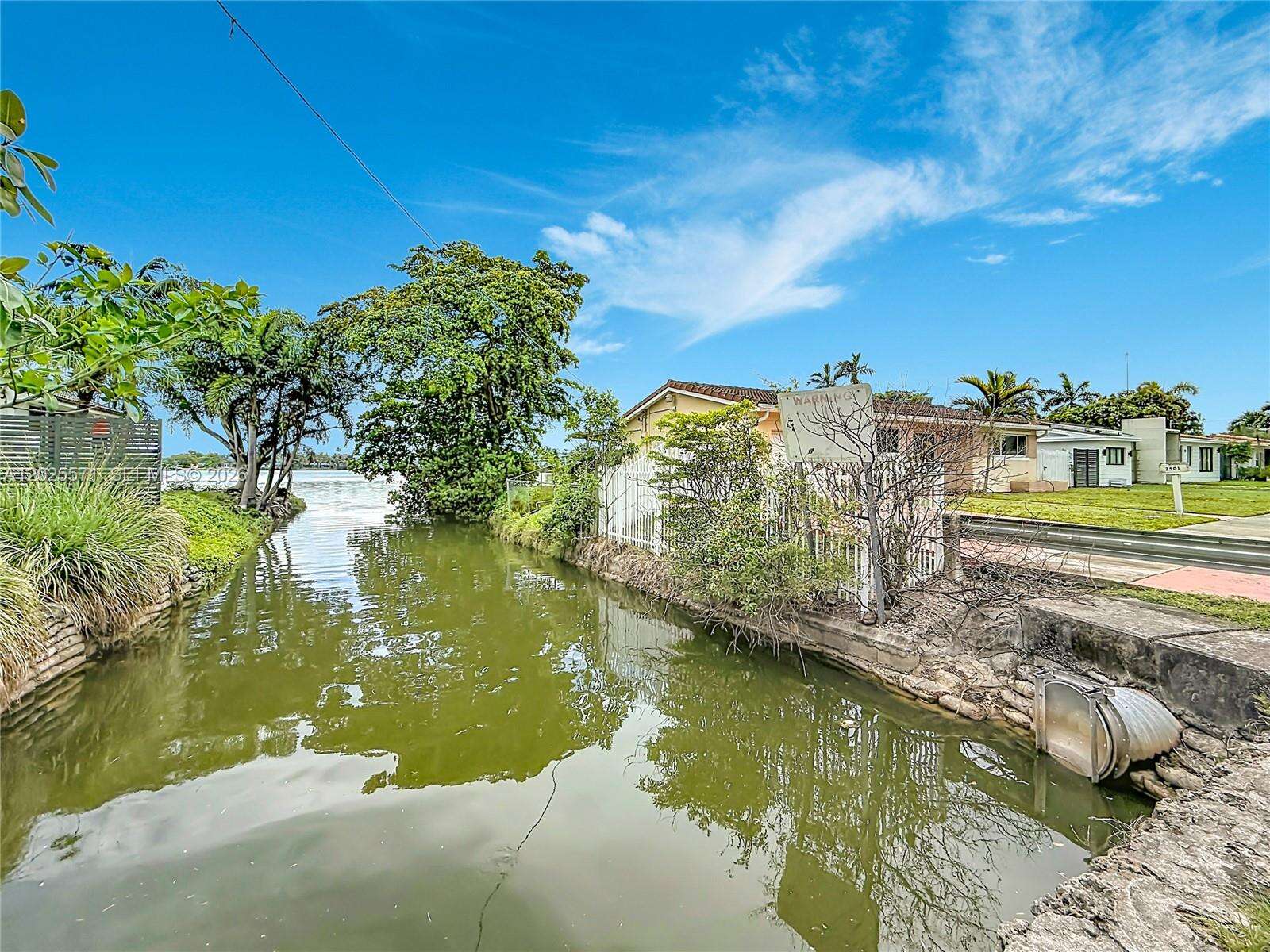 2501 209th Ter, Miami, FL 33180 - For Sale photo 41