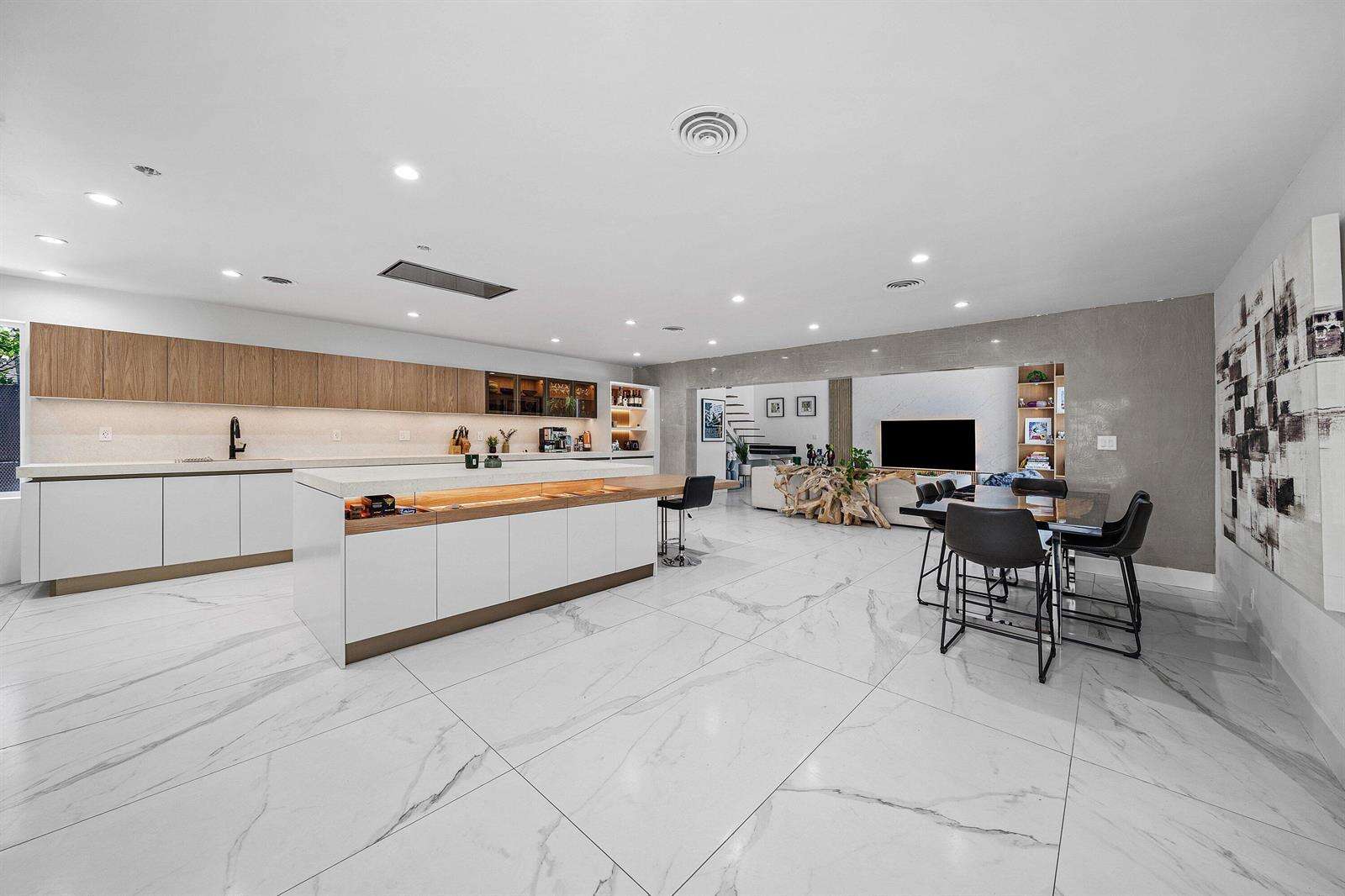 5920 21st, Fort Lauderdale, FL 33308 - For Sale photo 3