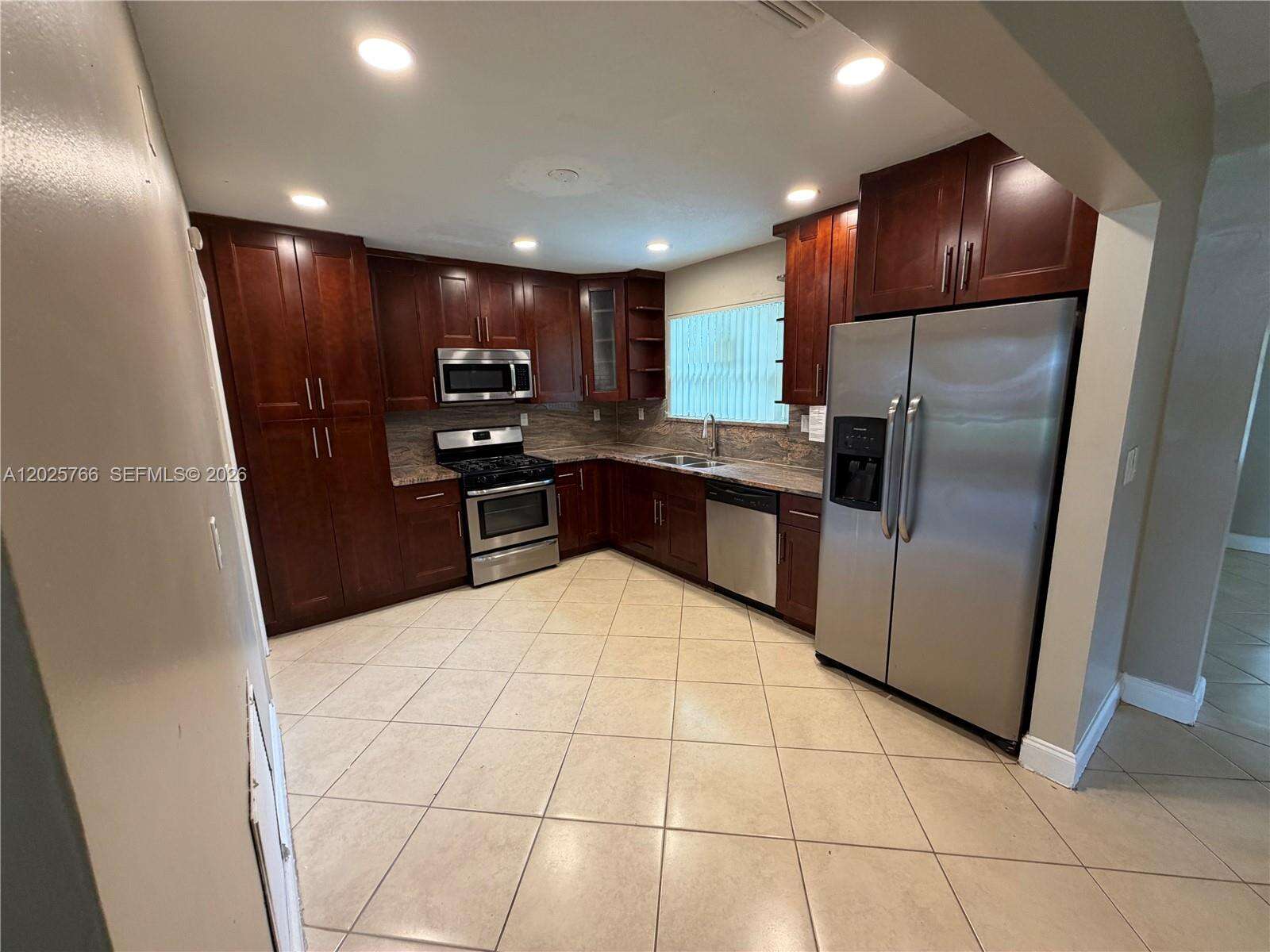 3241 Pierce St, Hollywood, FL 33021 - For Sale photo 2